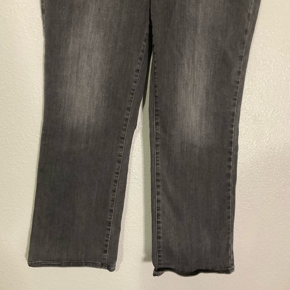 Not for sale - Picture 2 of 11